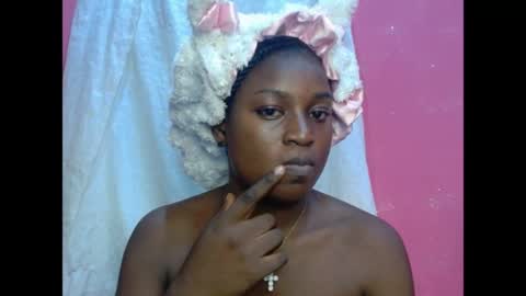 Snapshot of eatuupx chatting on 5, 4, 2026 eatuupx online show from 5, 4, 2026