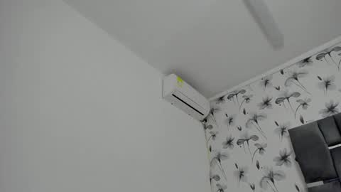 Snapshot of ebanolily chatting on 12, 2, 2026 ebanolily online show from 12, 2, 2026