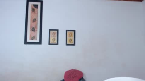 Laraand Drake online show from 15, 10, 2025