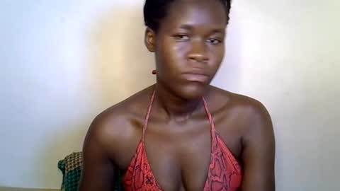 Snapshot of ebony_lynne chatting on 18, 6, 2026 ebony_lynne online show from 18, 6, 2026