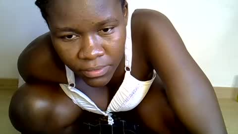 Snapshot of ebony_lynne chatting on 23, 6, 2026 ebony_lynne online show from 23, 6, 2026
