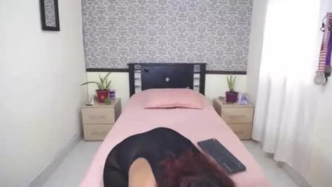 Snapshot of ebony_milf83 chatting on 27, 5, 2026 Eva online show from 27, 5, 2026