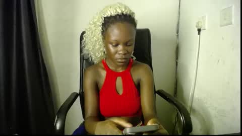 Snapshot of ebony_petitegirl chatting on 13, 6, 2026 Lilly online show from 13, 6, 2026