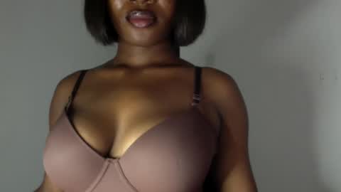 delilah online show from 29, 4, 2026