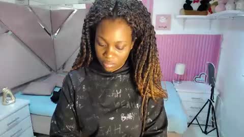Snapshot of ebony_rizon chatting on 9, 6, 2026 ebony_rizon online show from 9, 6, 2026