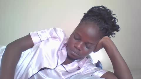 Snapshot of ebony_tasha chatting on 16, 5, 2026 tasha online show from 16, 5, 2026