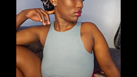 Ebony Melanie online show from 7, 10, 2025