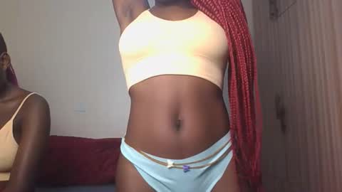 Snapshot of ebonydreamgirl_ chatting on 24, 9, 2025 ebonydreamgirl_ online show from 24, 9, 2025