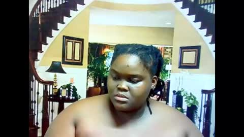 Snapshot of ebonyhotbuns4u2luv chatting on 21, 2, 2025 ebonyhotbuns4u2luv online show from 21, 2, 2025