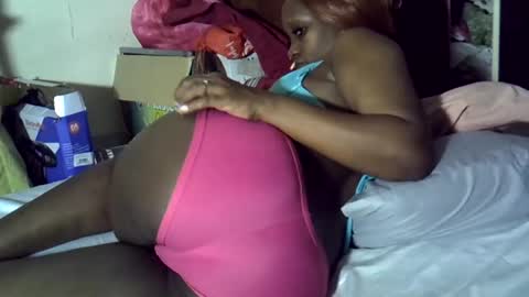 Snapshot of ebonykiki chatting on 18, 6, 2026 ebonykiki online show from 18, 6, 2026