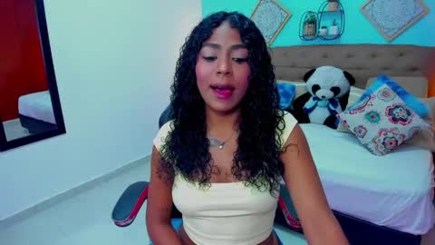 Snapshot of edelaine_rogers chatting on 8, 5, 2026 ede online show from 8, 5, 2026