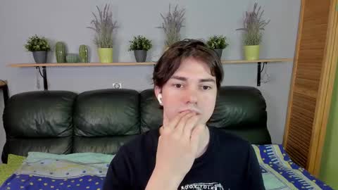 Snapshot of edgar_ray chatting on 15, 12, 2025 Edgar online show from 15, 12, 2025