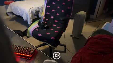 Snapshot of edgemeallnight chatting on 4, 2, 2026 edgemeallnight online show from 4, 2, 2026