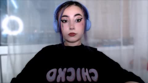 fickle demon made of clumps of matter online show from 20, 11, 2025