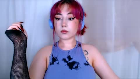 Snapshot of ediefris chatting on 27, 4, 2026 fickle demon made of clumps of matter online show from 27, 4, 2026