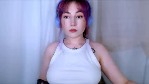 Snapshot of ediefris chatting on 7, 5, 2026 fickle demon made of clumps of matter online show from 7, 5, 2026