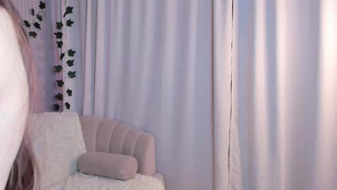 Lisa  online show from 19, 2, 2025