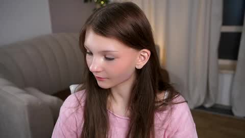 Lisa  online show from 26, 3, 2026