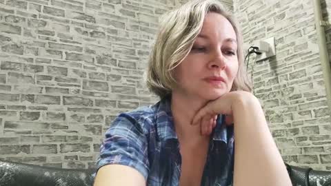 Snapshot of edithmanning chatting on 21, 12, 2024 edithmanning online show from 21, 12, 2024