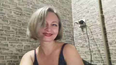 Snapshot of edithmanning chatting on 4, 1, 2025 edithmanning online show from 4, 1, 2025