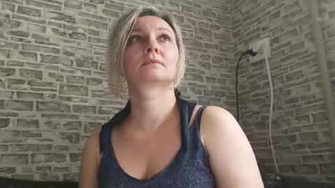 Snapshot of edithmanning chatting on 5, 3, 2025 edithmanning online show from 5, 3, 2025