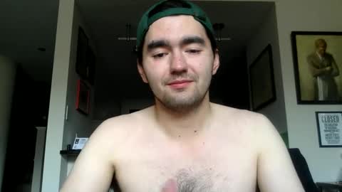 Snapshot of edmundfitz75 chatting on 28, 4, 2026 EddieFitz75 online show from 28, 4, 2026