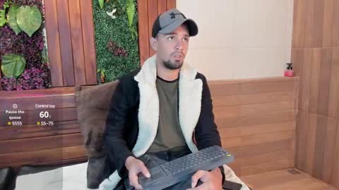 Eduardo online show from 8, 3, 2025