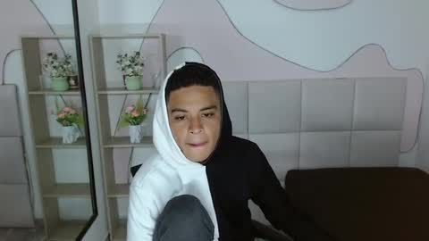 Snapshot of edylucianni chatting on 11, 7, 2026 EdyLucianni online show from 11, 7, 2026