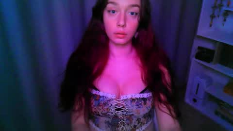 Snapshot of effie_balconii chatting on 9, 11, 2025 effie_balconii online show from 9, 11, 2025