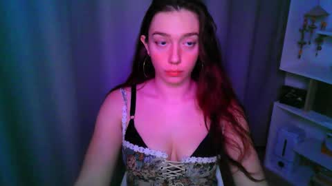Snapshot of effie_balconii chatting on 27, 11, 2025 effie_balconii online show from 27, 11, 2025