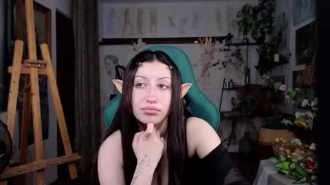 effiemeowley online show from 25, 4, 2026