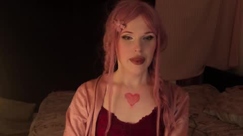 Effie Mur online show from 14, 1, 2025