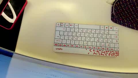 Effie Mur online show from 26, 2, 2026