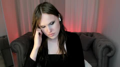 Effie Mur online show from 2, 6, 2026