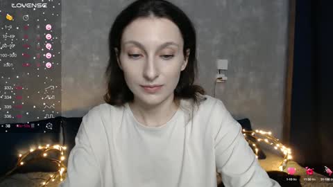 Snapshot of effy_gray chatting on 14, 1, 2025 Anna online show from 14, 1, 2025