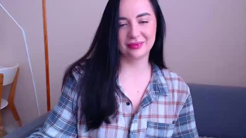 Effy online show from 6, 1, 2025