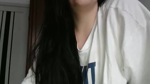 Snapshot of effy_m chatting on 4, 6, 2026 Effy online show from 4, 6, 2026