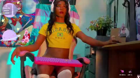 Snapshot of effy_marinn chatting on 10, 9, 2025 effy_marinn online show from 10, 9, 2025