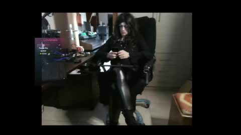 efi_crossou online show from 22, 11, 2025