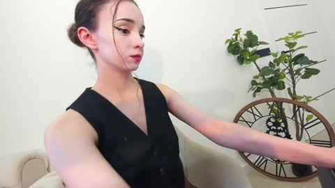 Snapshot of ehotlovea chatting on 30, 12, 2024 Erik and Alice online show from 30, 12, 2024