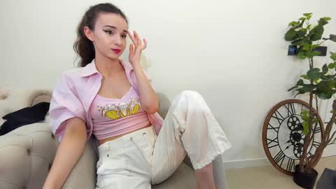 Snapshot of ehotlovea chatting on 31, 1, 2025 Erik and Alice online show from 31, 1, 2025