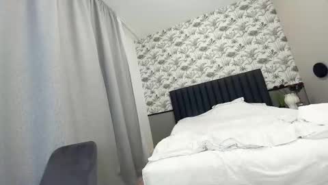 Snapshot of ehotlovea chatting on 25, 2, 2025 Erik and Alice online show from 25, 2, 2025
