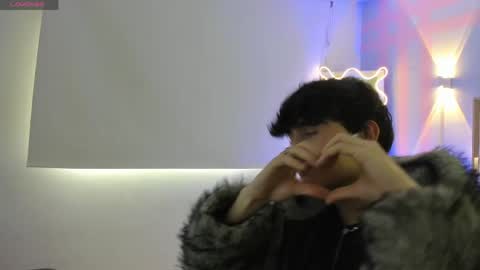 Snapshot of eidan_tay chatting on 15, 4, 2026 eidan_tay online show from 15, 4, 2026