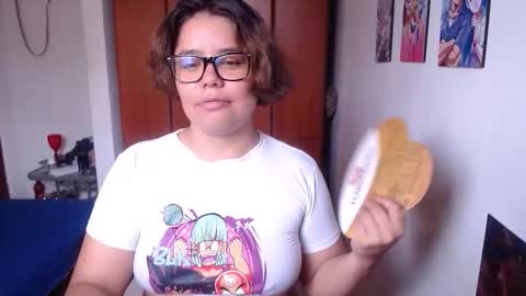 eimy_saenzz online show from 10, 11, 2025