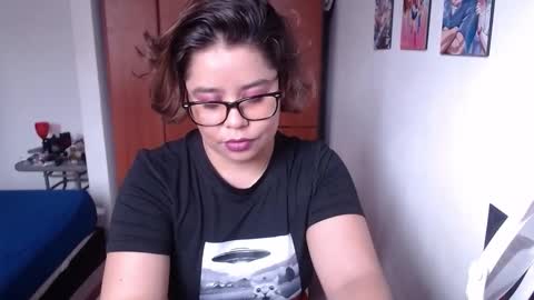 eimy_saenzz online show from 26, 11, 2025