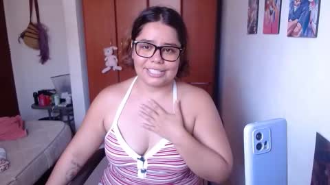 eimy_saenzz online show from 17, 1, 2026