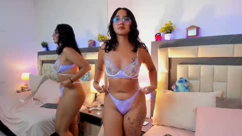 eizamore_ online show from 7, 3, 2025