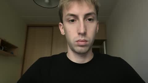 Snapshot of ekeremarten chatting on 4, 11, 2025 ekeremarten online show from 4, 11, 2025