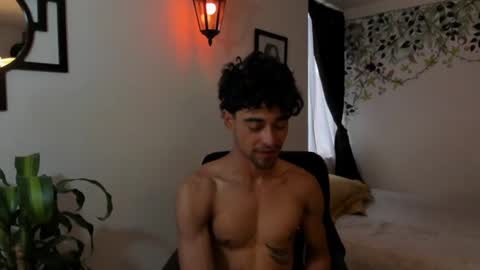 Snapshot of ekhtyr11 chatting on 8, 1, 2025 xoxo online show from 8, 1, 2025