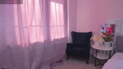 Snapshot of el1s_evans chatting on 9, 3, 2025 please read my bio there is information about private shows and about my personality online show from 9, 3, 2025